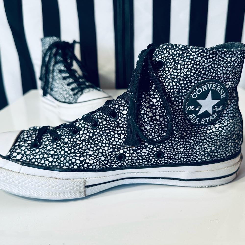 Converse All Star Chuck Taylor Hi Tops Textured Leather Asphalt NYC